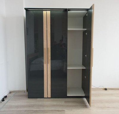 ➤Цена   Купить Шкаф 3-ех дверный Капри (Embawood) Дизайн 2 ➤ ➤Шкафы для спальни➤Embawood➤440312236.1EmbaW фото