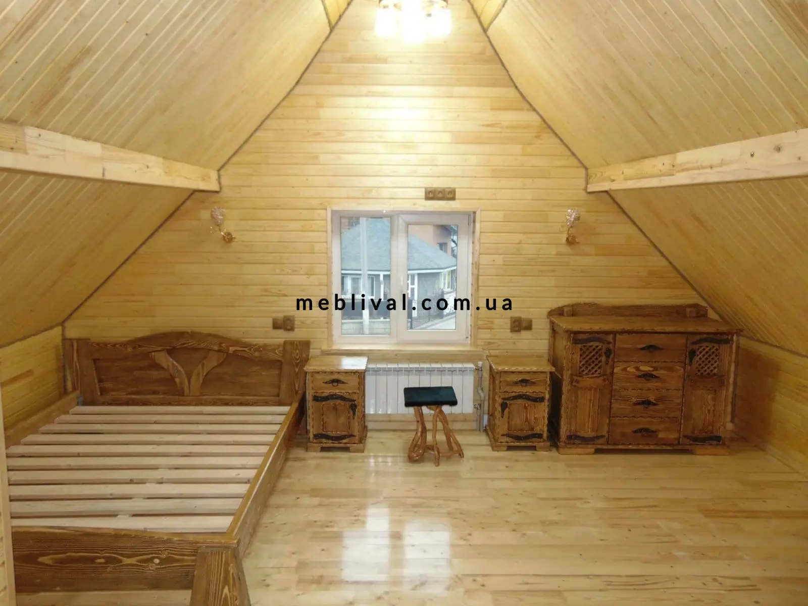 Кровать деревянная полуторрная Адьлози 2 под старину