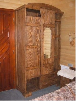 ➤Ціна 24 000 грн UAH Купити Шафа дерев'яна з дзеркалом 120х58хh210 під старовину➤Горіх ➤Шкафы под старину➤МЕКО➤0205МЕКО фото